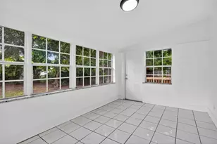 40 NW 68th St, Miami, FL 33150 - Photo 23