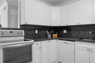 6399 Bay Club Dr, Fort Lauderdale, FL 33308 - Photo 21