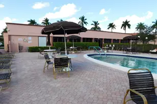 9580 Sunrise Lakes Blvd, Sunrise, FL 33322 - Photo 39