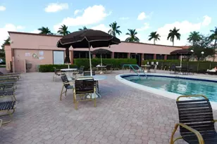 9580 Sunrise Lakes Blvd, Sunrise, FL 33322 - Photo 39