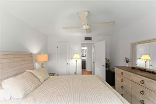 8280 Sunrise Lakes Blvd, Sunrise, FL 33322 - Photo 39