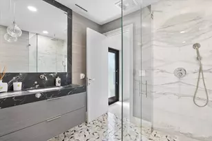 9 Tahoe Ln, Sea Ranch Lakes, FL 33308 - Photo 35