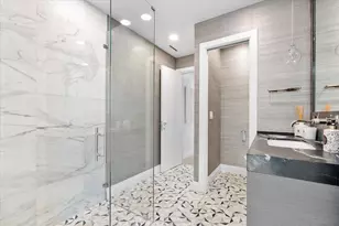 9 Tahoe Ln, Sea Ranch Lakes, FL 33308 - Photo 33