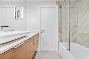 9 Tahoe Ln, Sea Ranch Lakes, FL 33308 - Photo 51