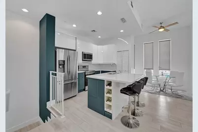 703 SE 16th Court, Fort Lauderdale, FL 33316 - Photo 3