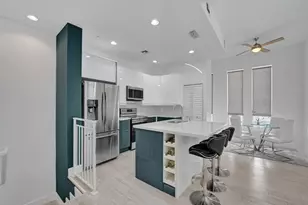 703 SE 16th Ct, Fort Lauderdale, FL 33316 - Photo 3