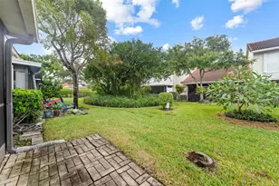 7602 Pinewalk Dr Unit, Margate, FL 33063 - Photo 21