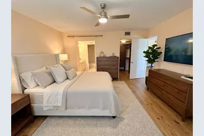 1101 Colony Point Circle #220, Pembroke Pines, FL 33026 - Photo 5