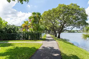 1101 Colony Point Cir, Pembroke Pines, FL 33026 - Photo 13