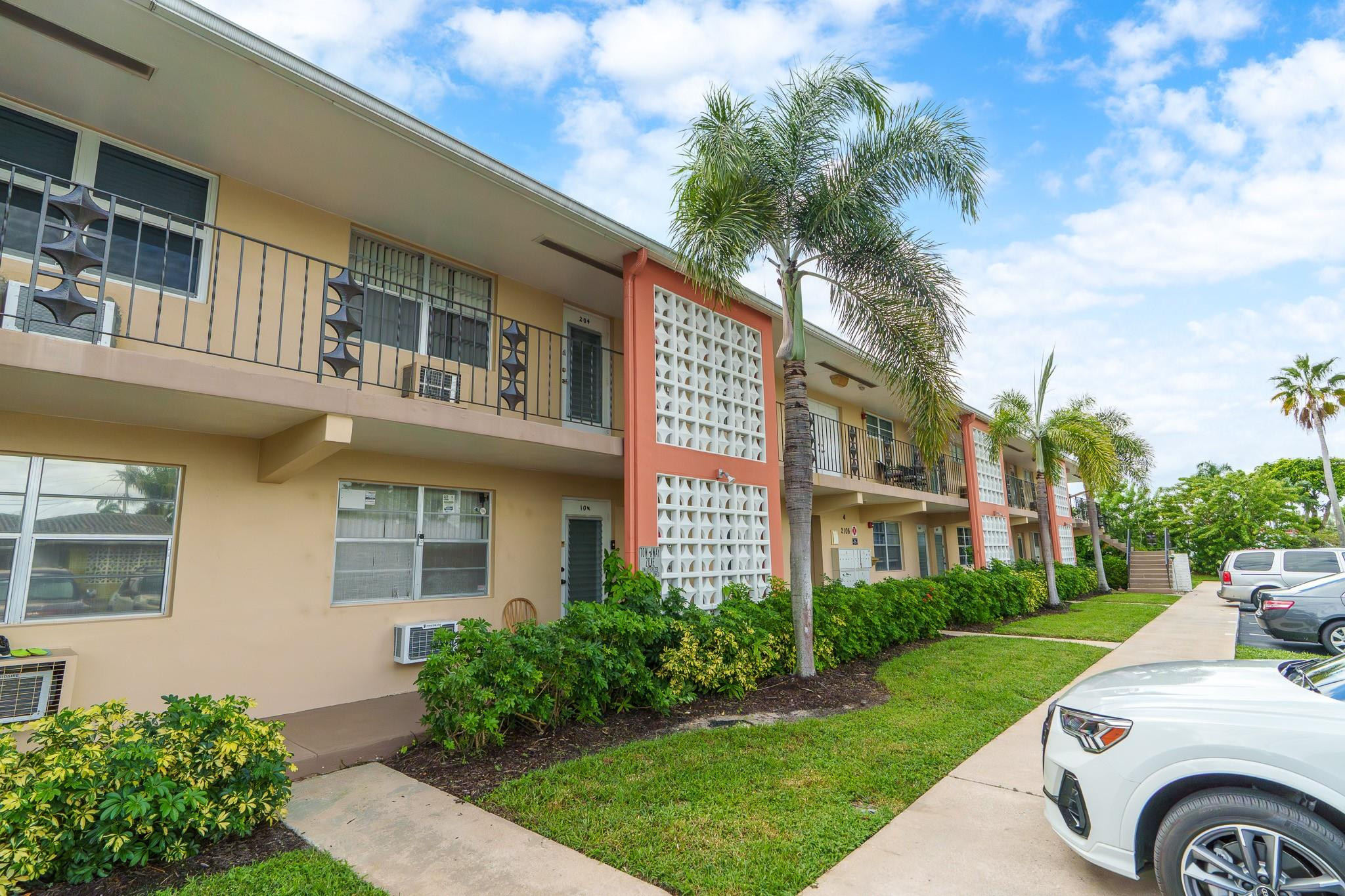 2106 NE 56th Ct #204 - 2106 NE 56th Ct #204, Fort Lauderdale, FL 33308 Luxury Property | Jose Angel Pina