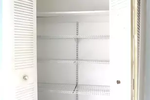 8460 Sunrise Lakes Blvd, Sunrise, FL 33322 - Photo 11