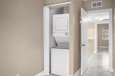 6111 SW 42nd Court, Davie, FL 33314 - Photo 9