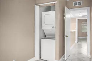 6111 SW 42nd Ct, Davie, FL 33314 - Photo 9