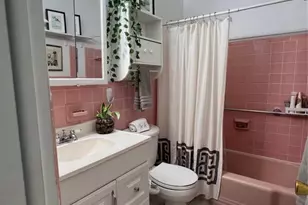 900 SW 10th Terrace, Hallandale Beach, FL 33009 - Photo 9