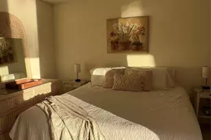 900 SW 10th Terrace, Hallandale Beach, FL 33009 - Photo 11