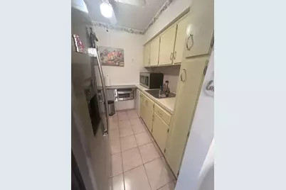 900 SW 10th Terrace #S20, Hallandale Beach, FL 33009 - Photo 5