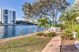 1201 N Riverside Dr, Pompano Beach, FL 33062 - Photo 25