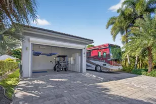 69 S Cortez Dr, Margate, FL 33068 - Photo 13