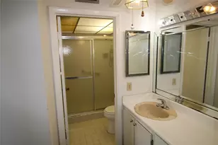 9728 S Belfort Cir, Tamarac, FL 33321 - Photo 9