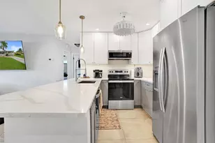 6298 NW 15th St, Margate, FL 33063 - Photo 7