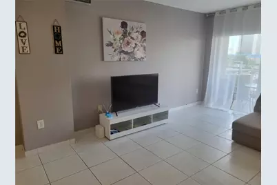 [Address not provided], Hallandale Beach, FL 33009 - Photo 15