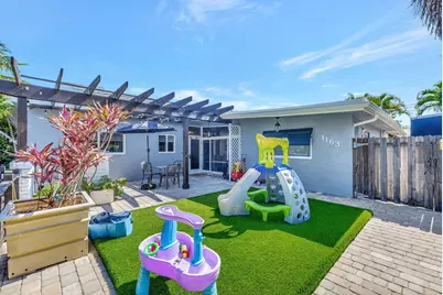 1163 NE 3rd Avenue, Boca Raton, FL 33432 - Photo 25