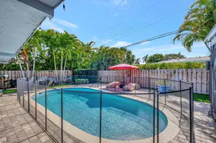 1163 NE 3rd Ave, Boca Raton, FL 33432 - Photo 3