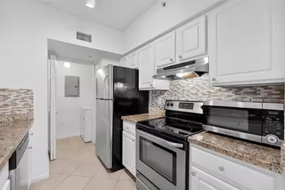 11655 W Atlantic Boulevard #2, Coral Springs, FL 33071 - Photo 7