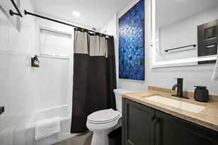 621 NE 28th St, Wilton Manors, FL 33334 - Photo 53