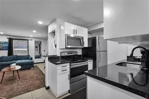 621 NE 28th St, Wilton Manors, FL 33334 - Photo 13