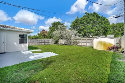 261 NE 45th Street, Oakland Park, FL 33334 - Photo 47