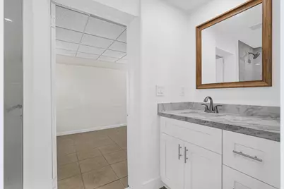 261 NE 45th Street, Oakland Park, FL 33334 - Photo 19