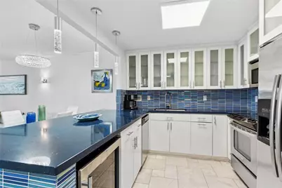 2301 Collins Avenue #1015, Miami Beach, FL 33139 - Photo 7