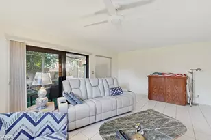 2113 NE 11th Ave, Wilton Manors, FL 33305 - Photo 3