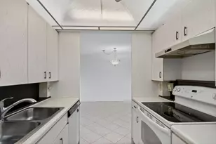 2401 Antigua Cir, Coconut Creek, FL 33066 - Photo 11