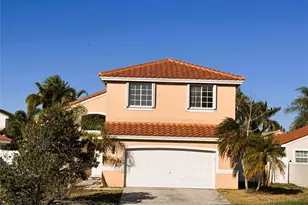 322 SW 193rd Ave, Pembroke Pines, FL 33029 - Photo 1