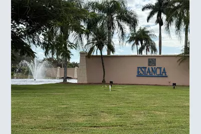 322 SW 193rd Avenue, Pembroke Pines, FL 33029 - Photo 1