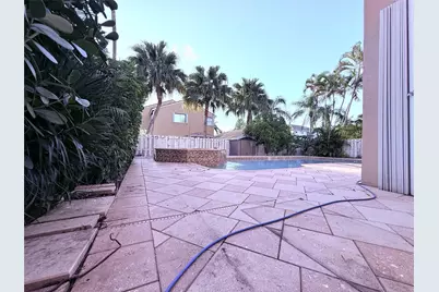 322 SW 193rd Avenue, Pembroke Pines, FL 33029 - Photo 31