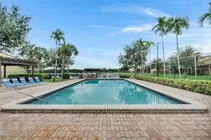 4165 S Pine Island Rd, Davie, FL 33328 - Photo 31