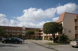 9261 Sunrise Lakes Blvd, Sunrise, FL 33322 - Photo 19