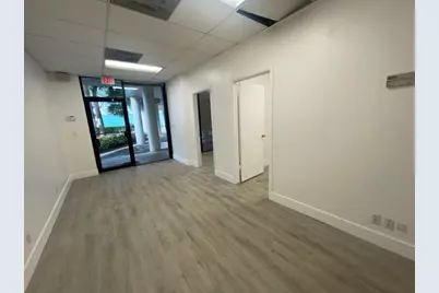 4750 N Dixie Highway #4, Oakland Park, FL 33334 - Photo 3