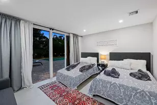 4311 NE 15th Ave, Oakland Park, FL 33334 - Photo 15