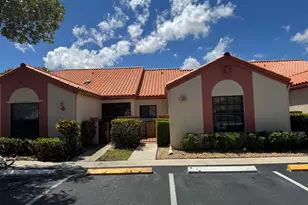 84 Centennial Ct, Deerfield Beach, FL 33442 - Photo 1