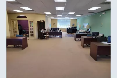 2745 E Oakland Park Boulevard, Fort Lauderdale, FL 33306 - Photo 11