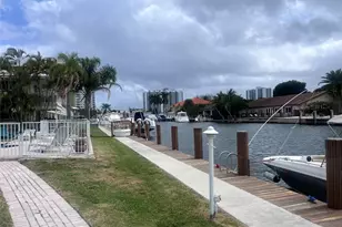 2850 NE 30th St, Fort Lauderdale, FL 33306 - Photo 3