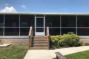 1081 6th St, Okeechobee, FL 34974 - Photo 5