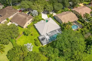 1400 NW 102nd Dr, Coral Springs, FL 33071 - Photo 1