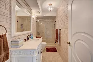 2030 S Ocean Dr, Hallandale Beach, FL 33009 - Photo 17