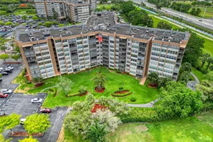 1100 St Charles Pl, Pembroke Pines, FL 33026 - Photo 45