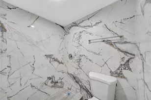 1100 St Charles Pl, Pembroke Pines, FL 33026 - Photo 21